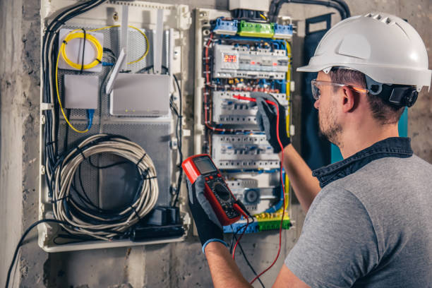 Best Licensed Electrician  in Auburndale, FL