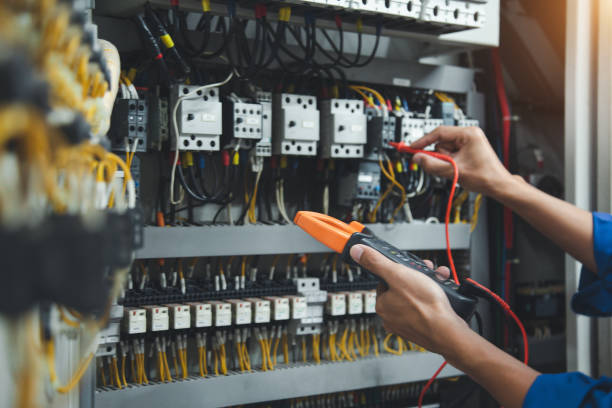 Best Electrical Contractors for Businesses  in Auburndale, FL
