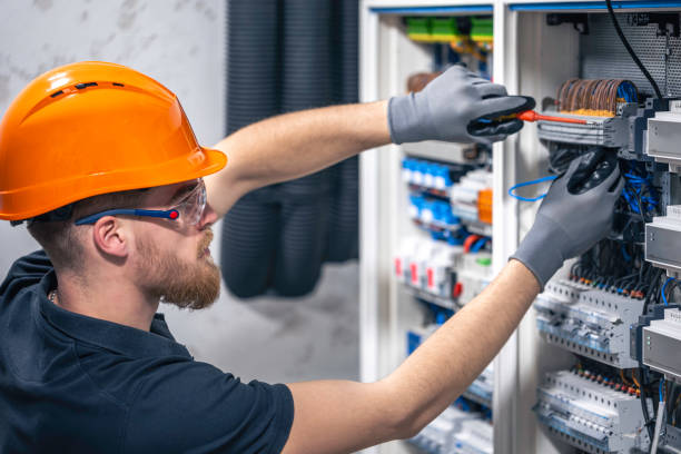 Best Electrical Installation Contractor  in Auburndale, FL